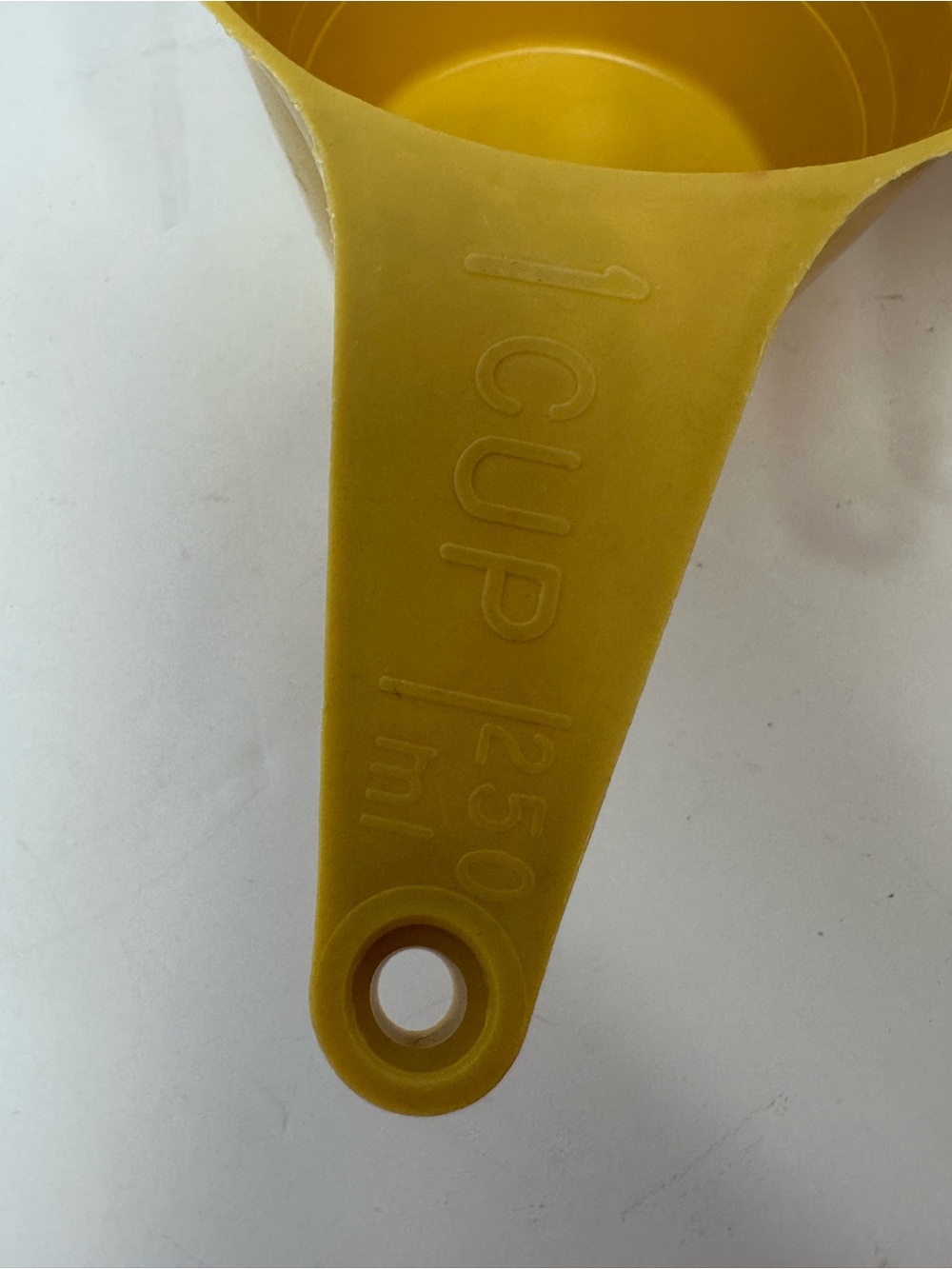 Vintage Foley Harvest Gold 4-Piece Measuring Cups Set Made In U.S.A. Stackable - Picture 3 of 9